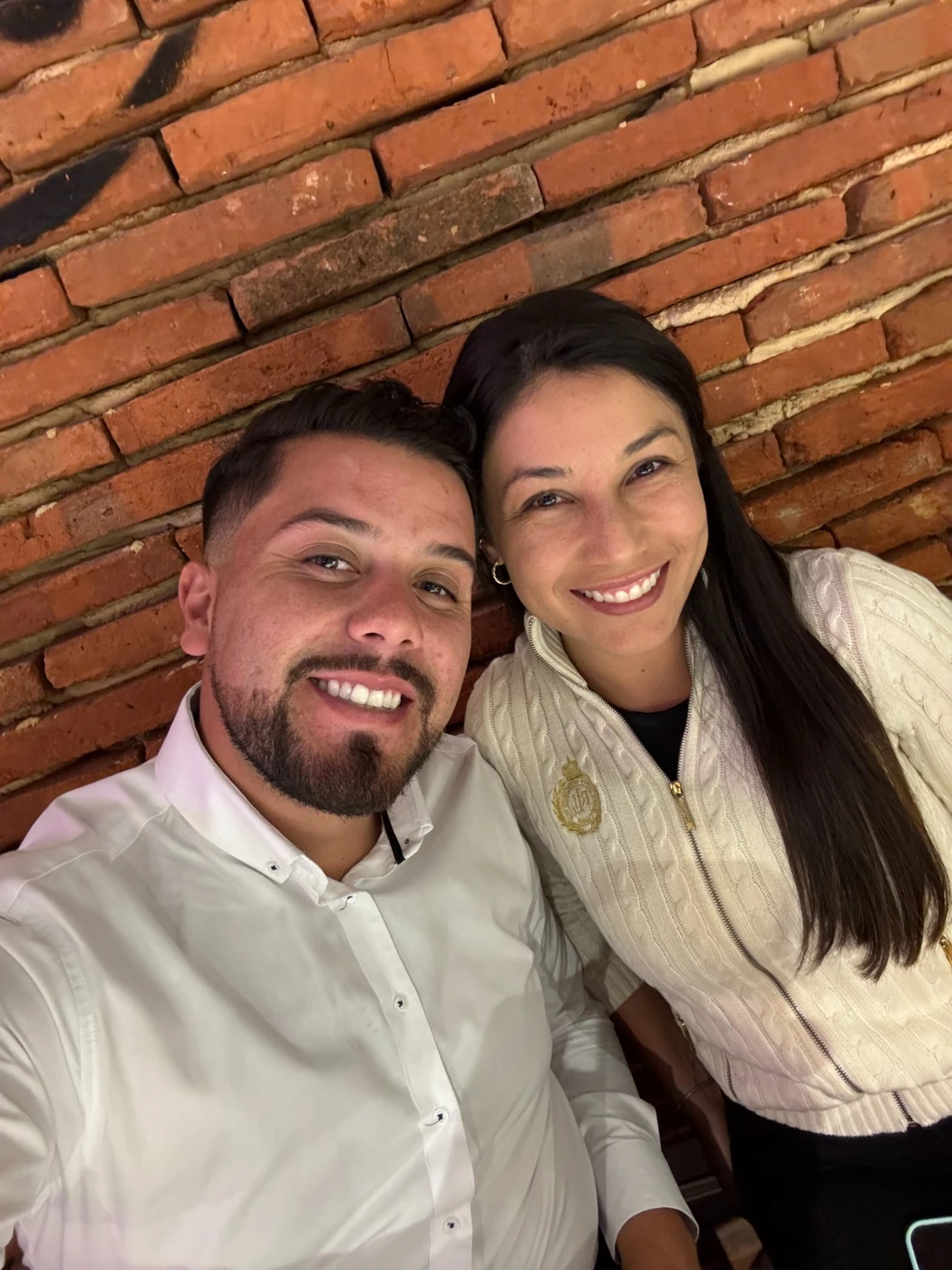 María Camila y Diego Esteban sonriendo juntos